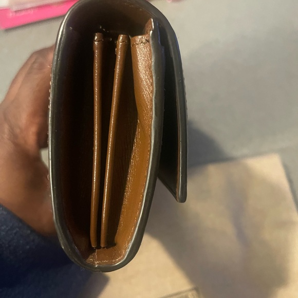 Authentic Gucci wallet on a chain bag. Great condition. - Picture 7 of 14